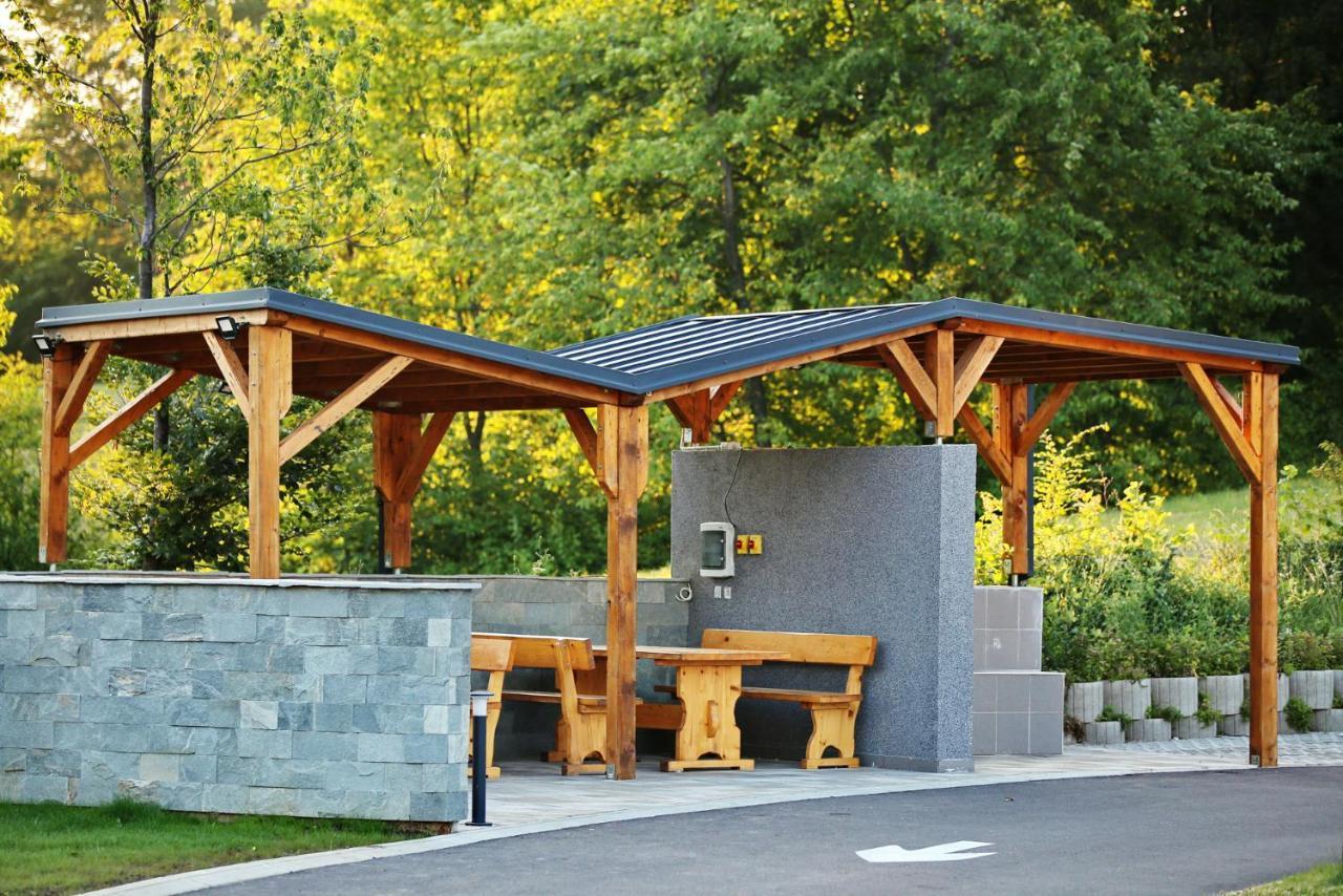 Mobile Homes Camping Plitvice 斯莫利亚纳茨 外观 照片
